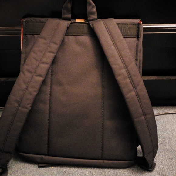 Herschel day backpack main image 4
